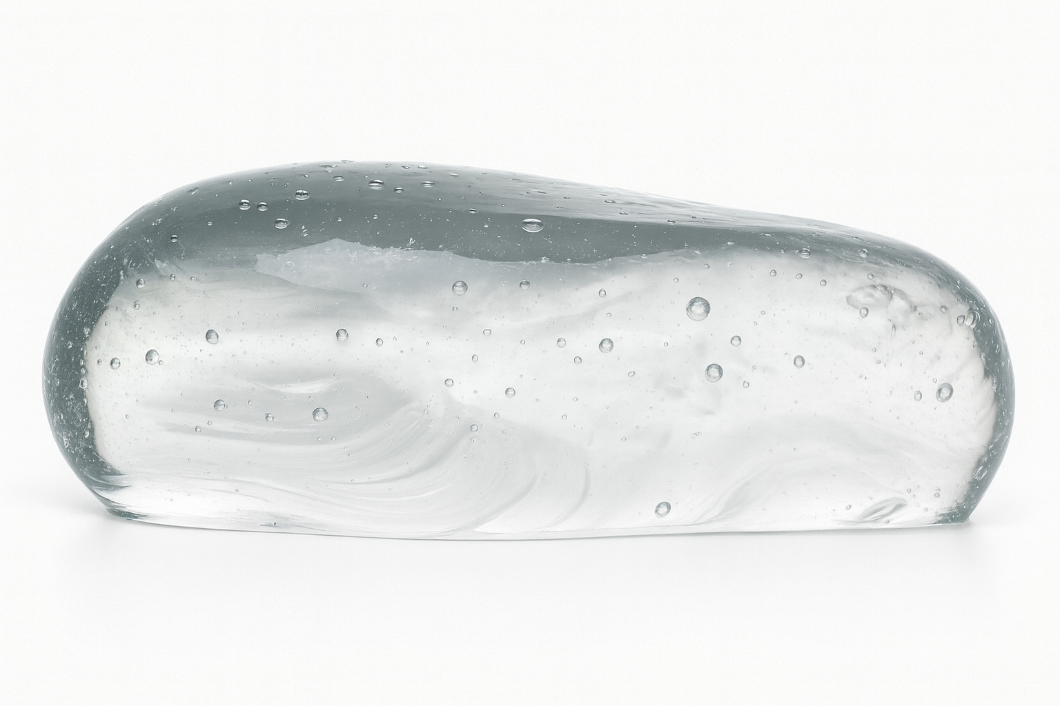 TUUS energy gel with water droplets