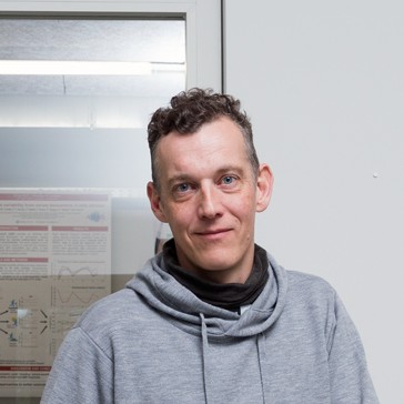 Dr. Raphael Faiss